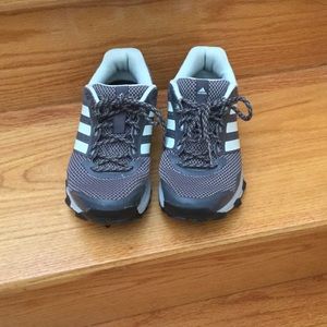 EUC Women’s Adidas duramo size 7.5